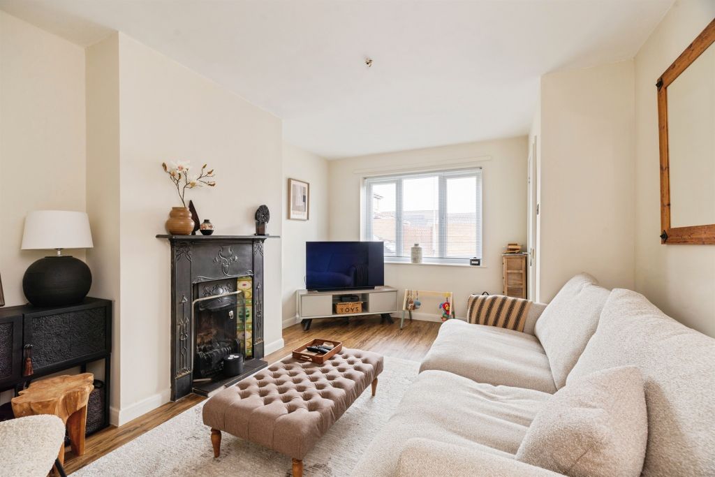 Property photo 3 of 14