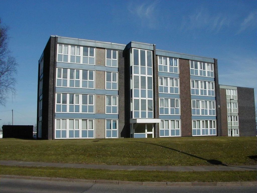 Property photo 1 of 2