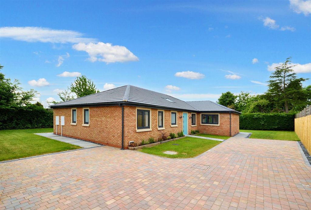 Property photo 1 of 52 Front Elevation