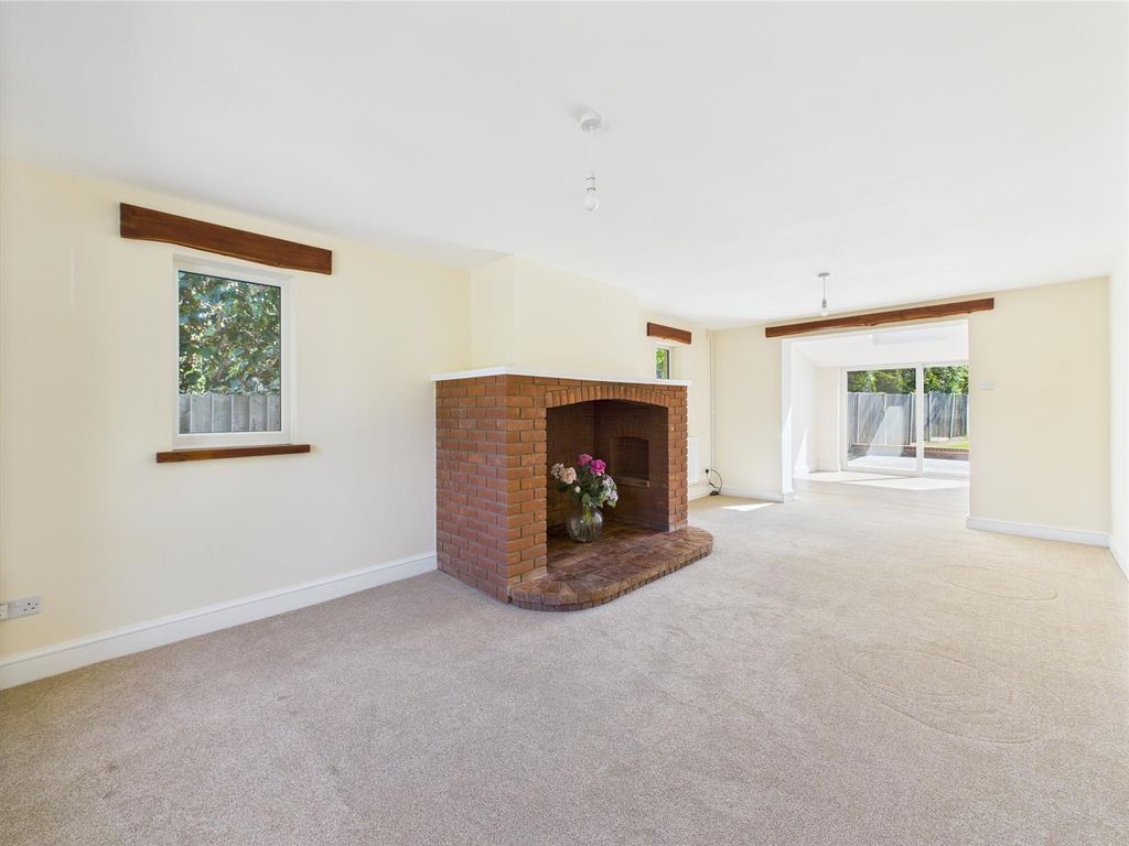 Property photo 2 of 65 Living Room