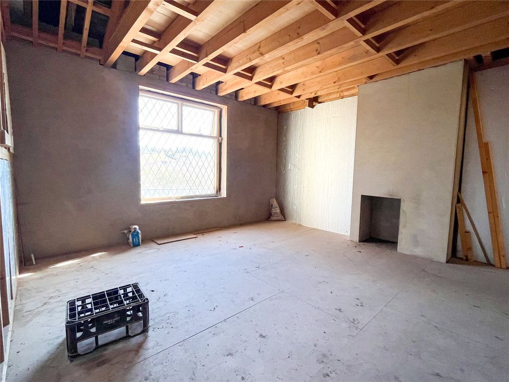 Property photo 3 of 10 Bedroom Area