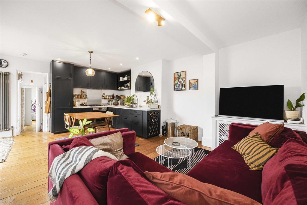 Property photo 2 of 29 2