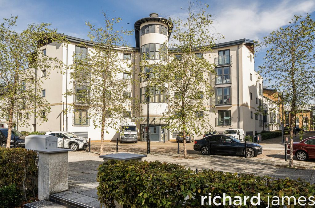Property photo 1 of 11 F5Cb305B12144E1281A6E51c45Baef8E