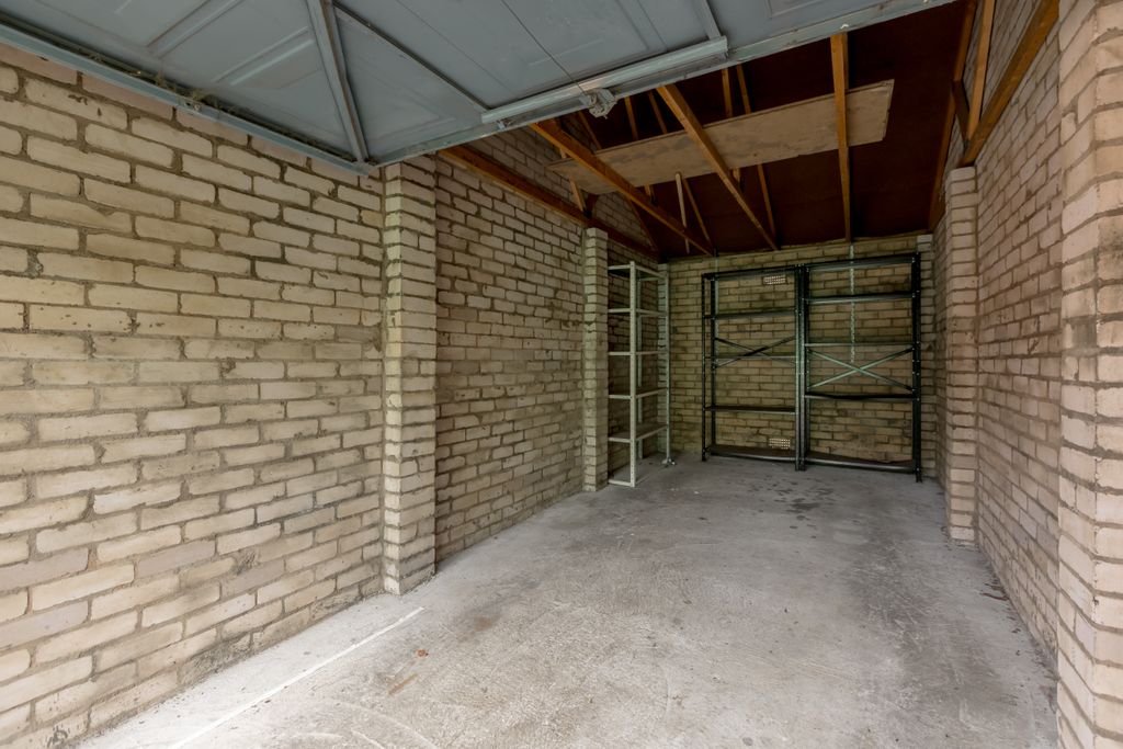 Property photo 3 of 9 Property Image 3