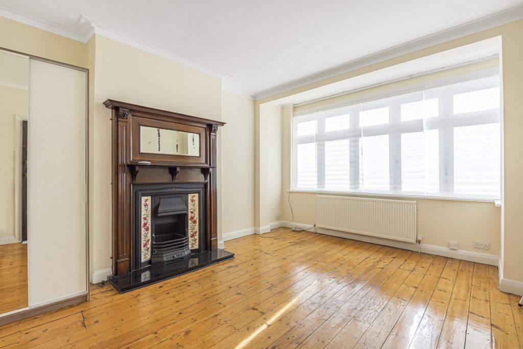 Property photo 1 of 12 914720 (1)