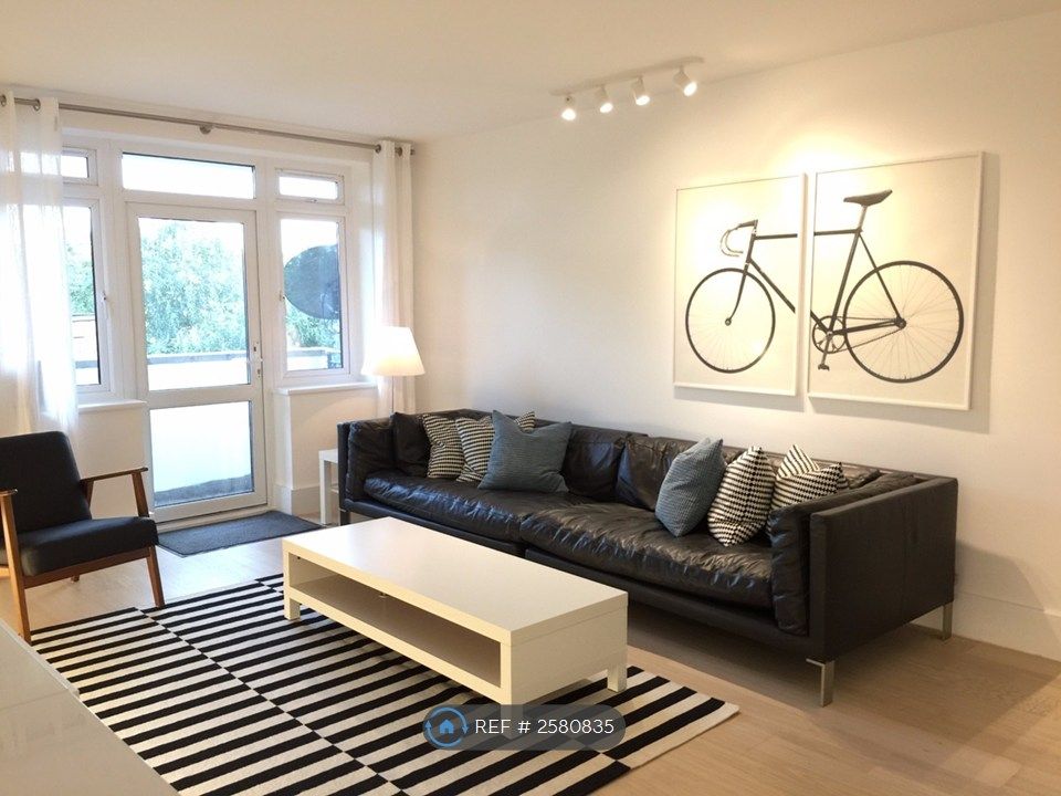 Property photo 2 of 12 Living Room