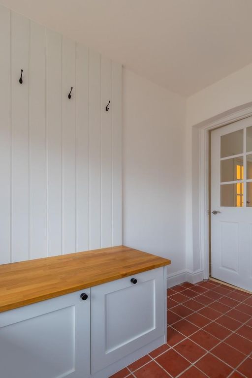 Property photo 3 of 23 160-11.Jpg