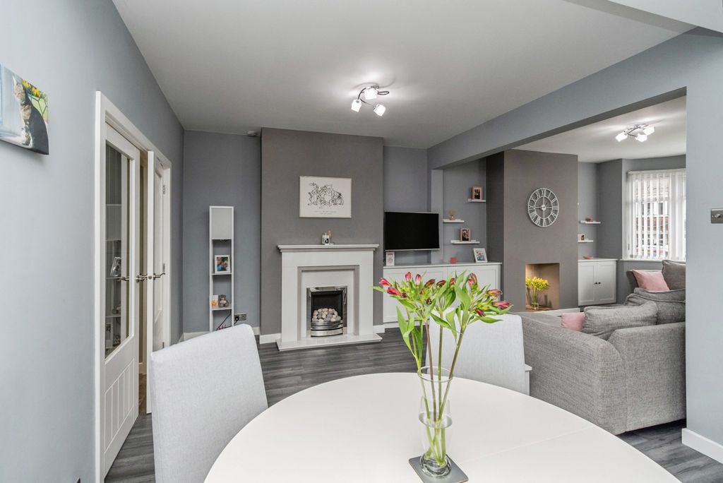 Property photo 3 of 19 Pbox-Img.Jpg