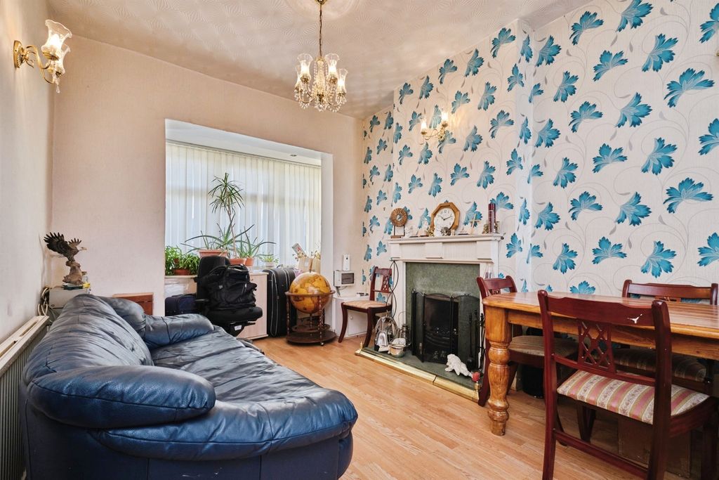 Property photo 3 of 16