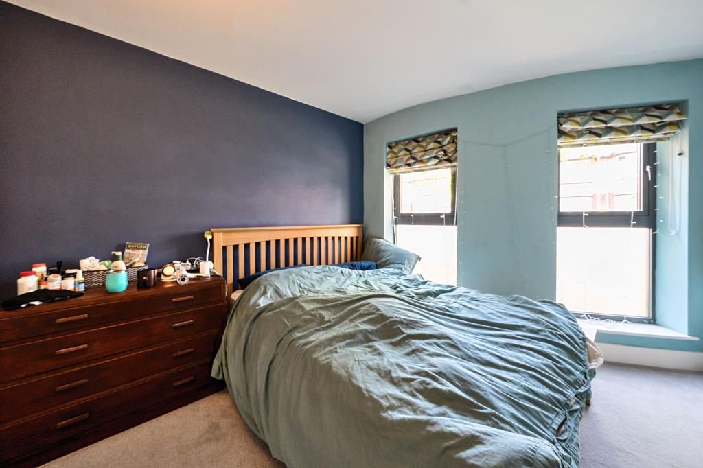 Property photo 3 of 17 Bedroom