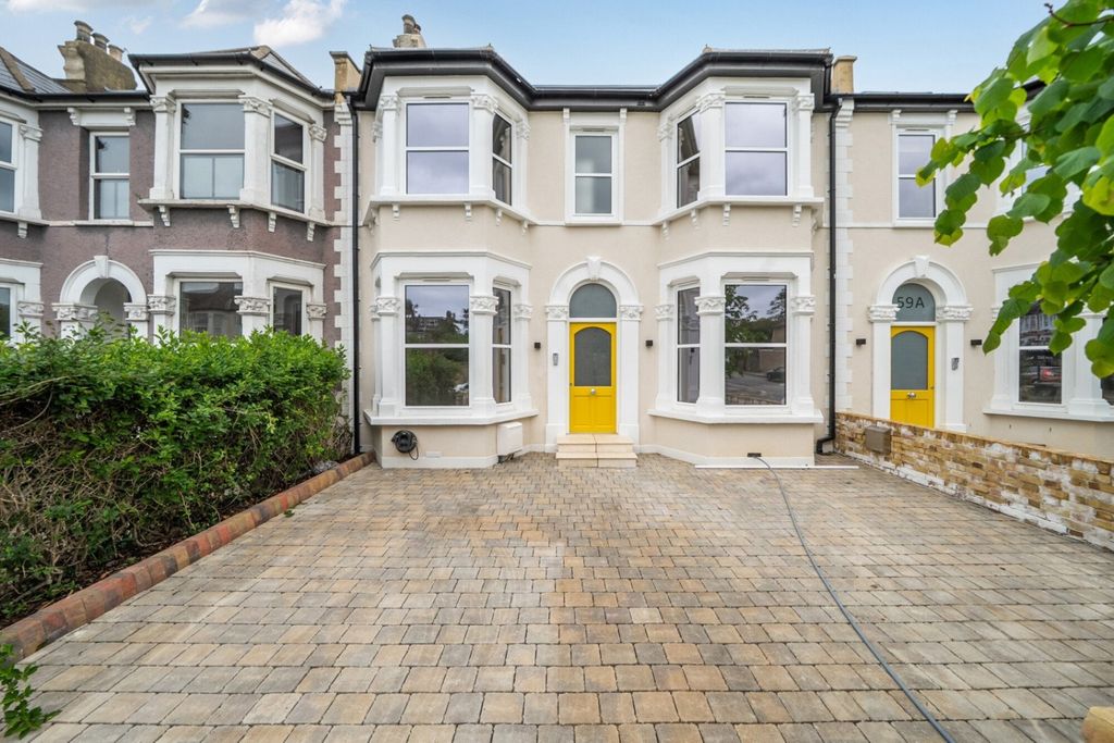 Property photo 1 of 30 Broady