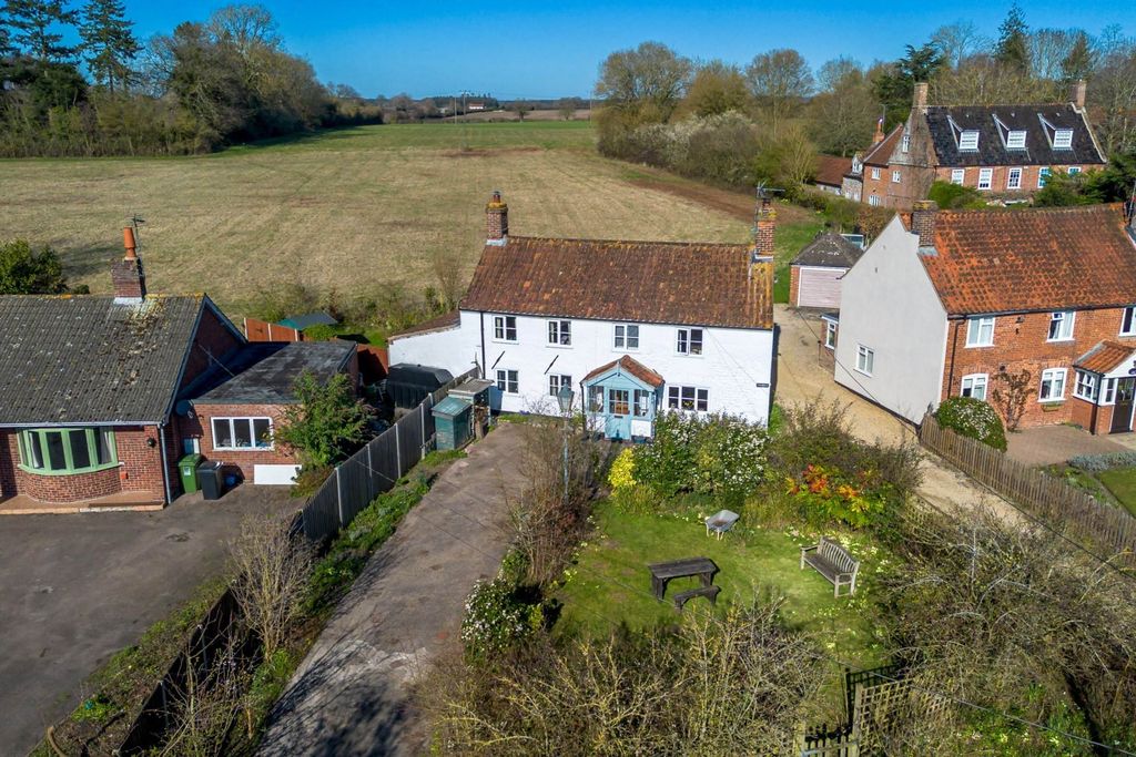 Property photo 1 of 35