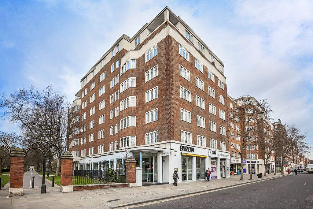 Property photo 3 of 10 Exterior