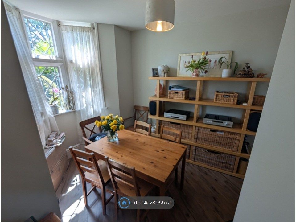 Property photo 3 of 9 Dining Area