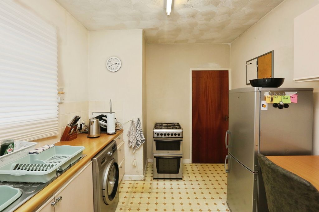 Property photo 3 of 14 Photo