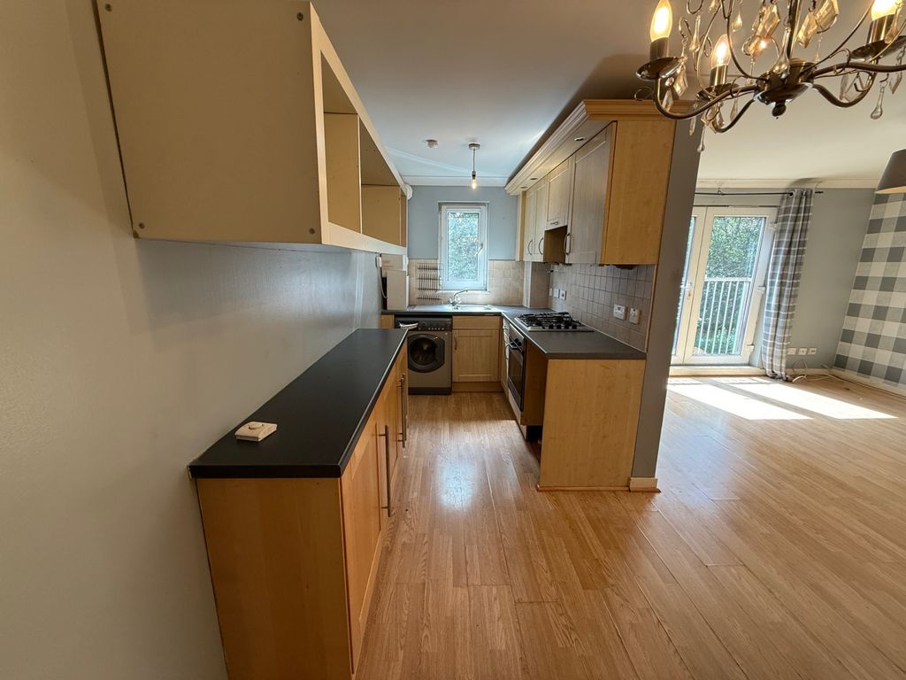 Property photo 3 of 11 Gallery