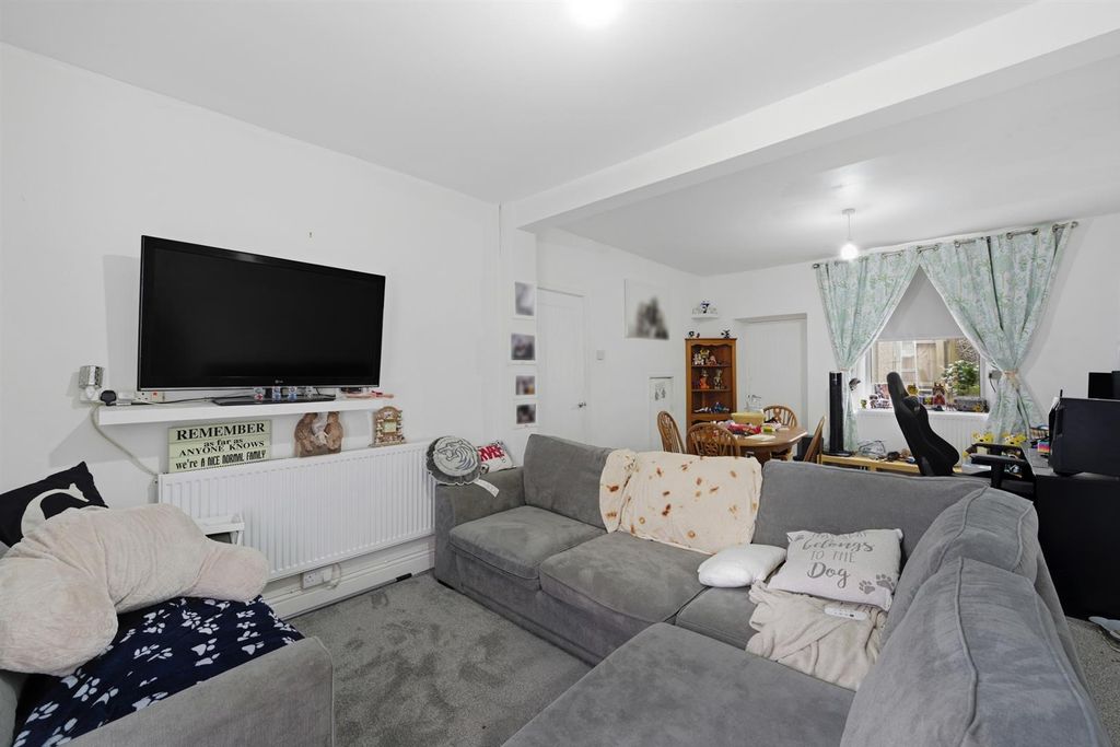 Property photo 3 of 14 160 Court Street-3.Jpg