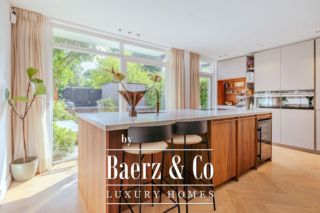 Property photo 1 of 49