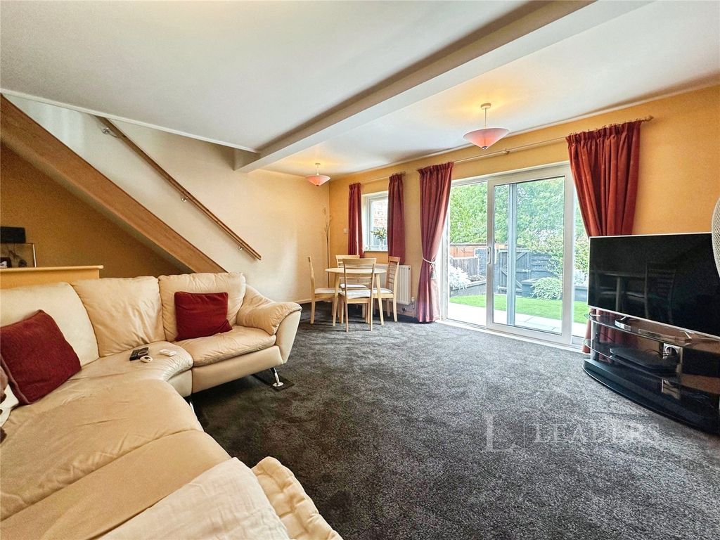 Property photo 2 of 11 Picture No. 48