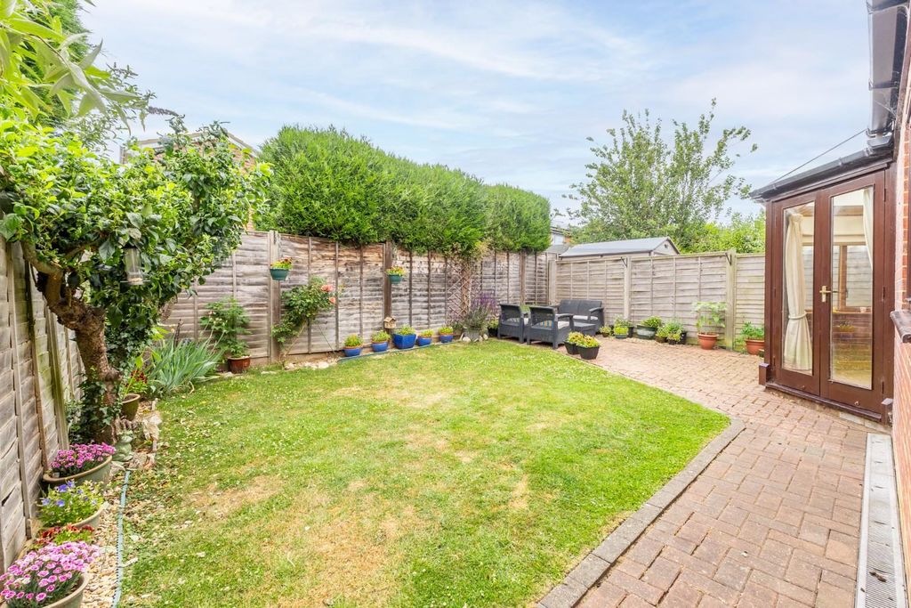 Property photo 2 of 19