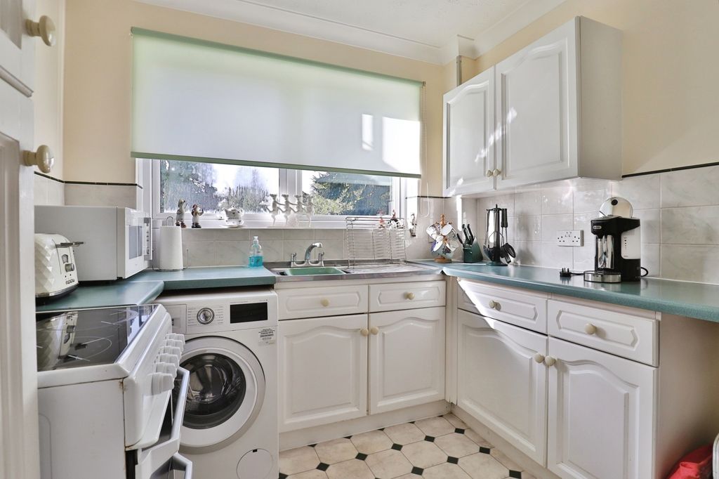 Property photo 3 of 17 Photo