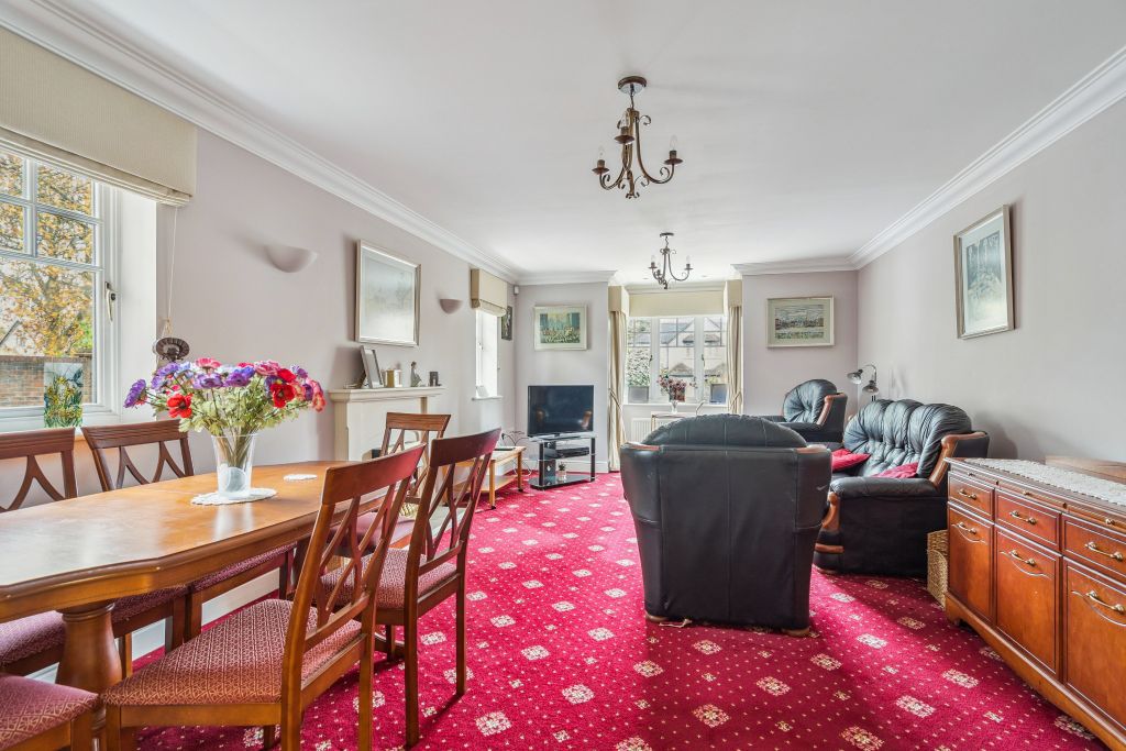 Property photo 3 of 12