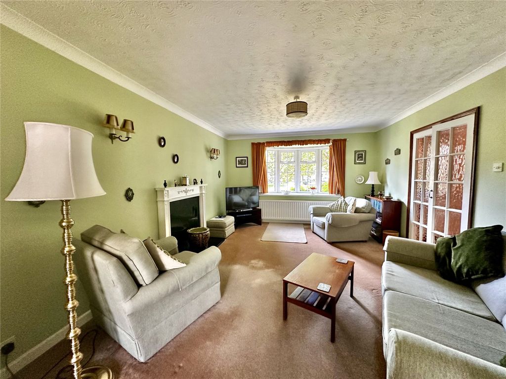 Property photo 3 of 12 Picture No. 04