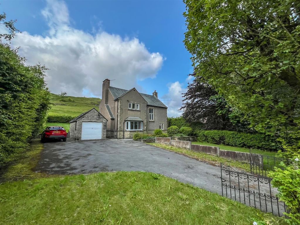 Property photo 1 of 27