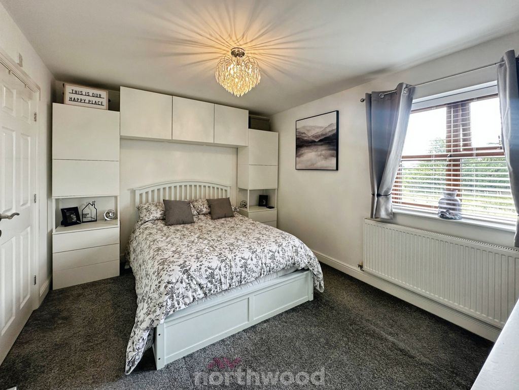 Property photo 3 of 28