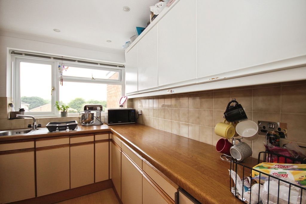 Property photo 2 of 17 Photo