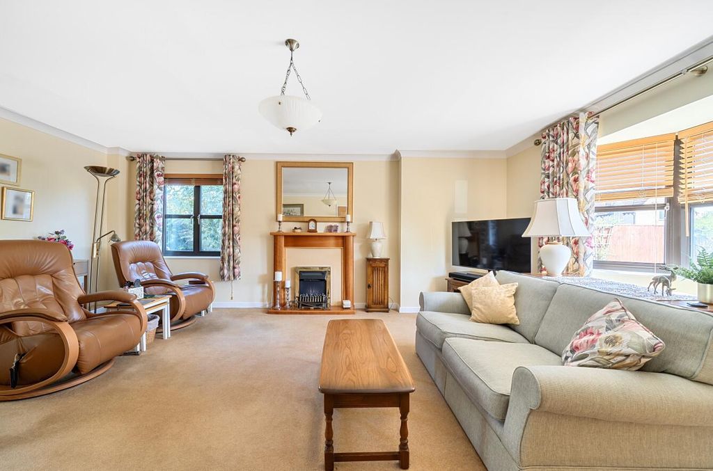 Property photo 3 of 22 1495215-8-6A5E4Adbb0Dde.Jpg