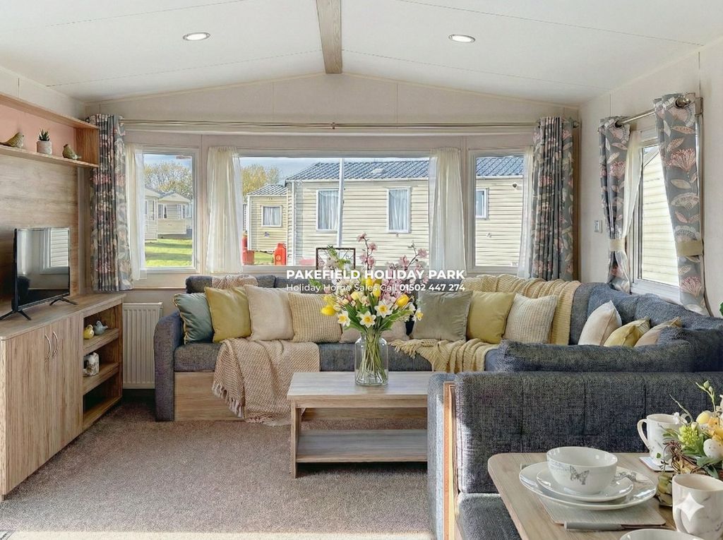 Property photo 1 of 6 Car0064782 - Static Caravan