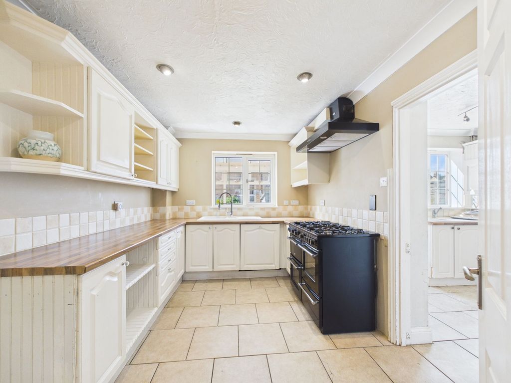 Property photo 3 of 22