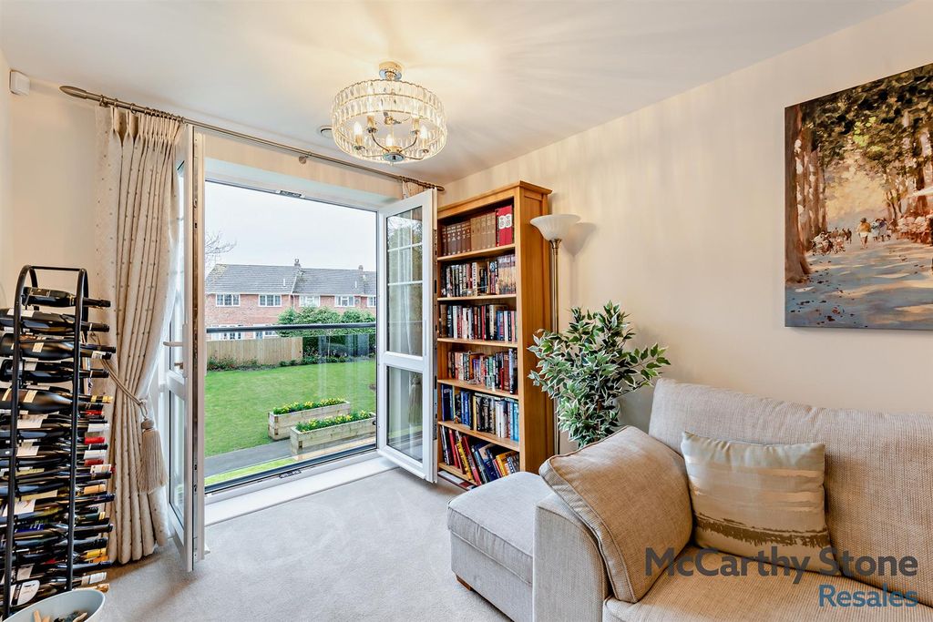 Property photo 1 of 30 8640810-Interior18-800.Jpg