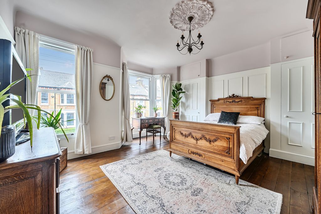 Property photo 3 of 34 1438327-5-69ce9A8...