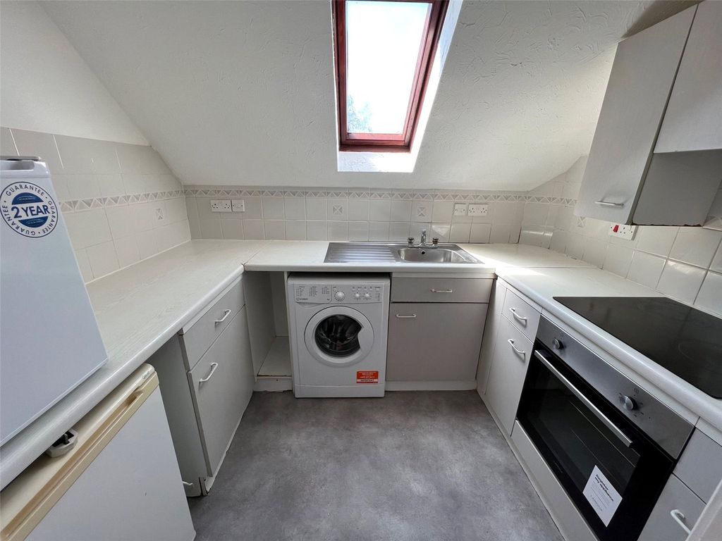 Property photo 2 of 10 Picture No. 05