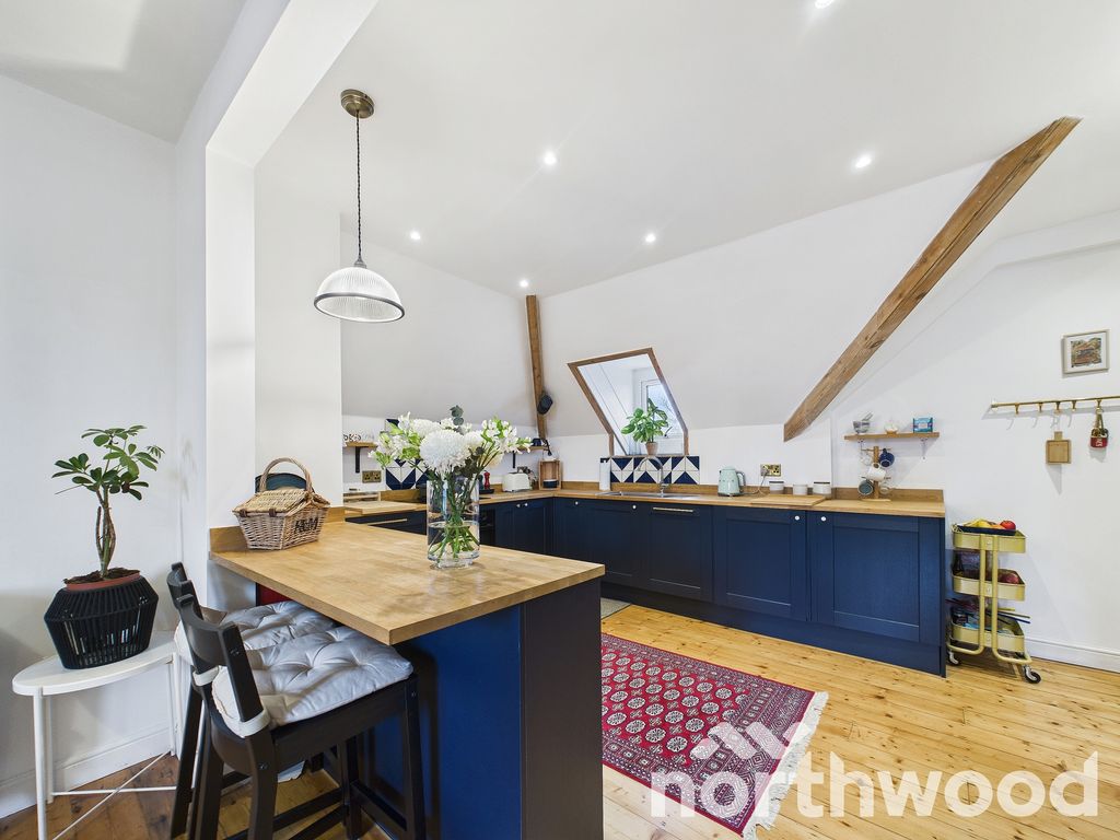 Property photo 3 of 31