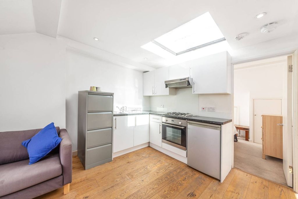 Property photo 1 of 8