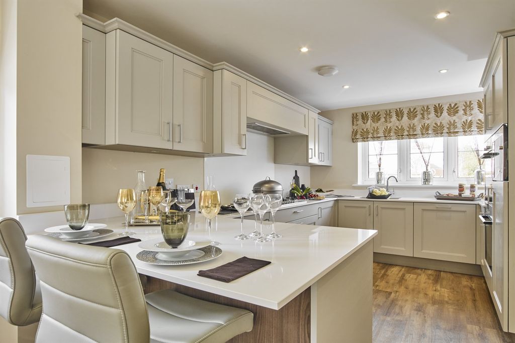 Property photo 1 of 10 (Main)