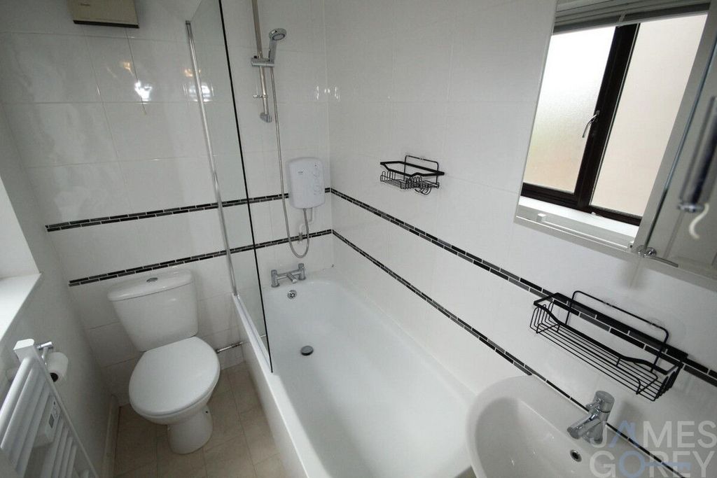 Property photo 2 of 5
