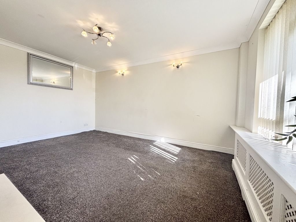 Property photo 2 of 16 Photo 16