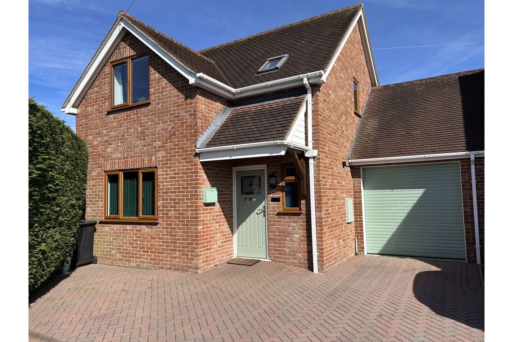 Property photo 1 of 19