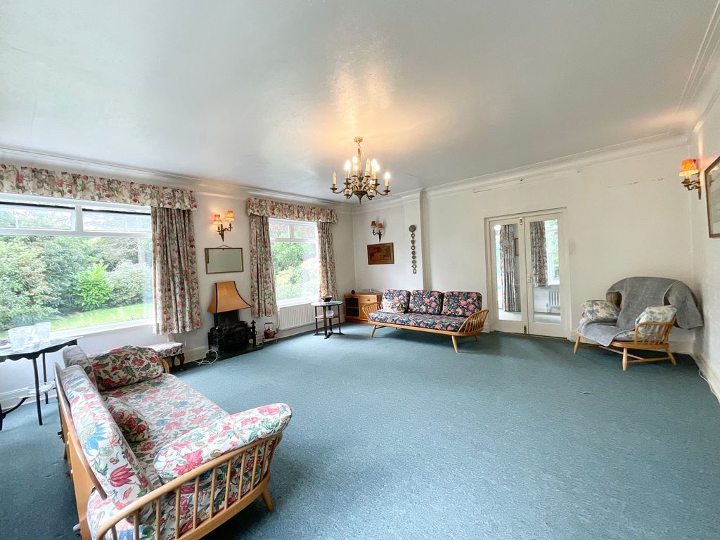 Property photo 2 of 44
