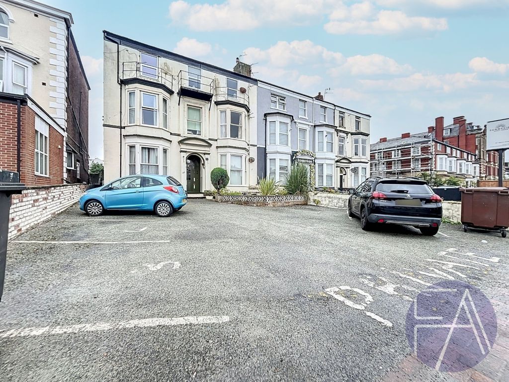 Property photo 1 of 8 4430250