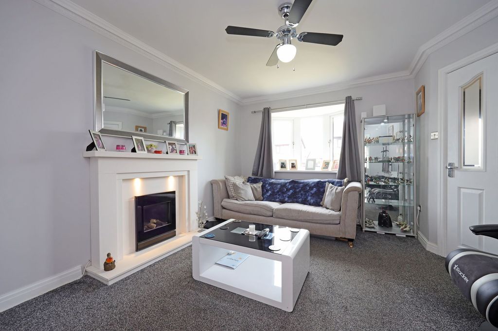 Property photo 3 of 20