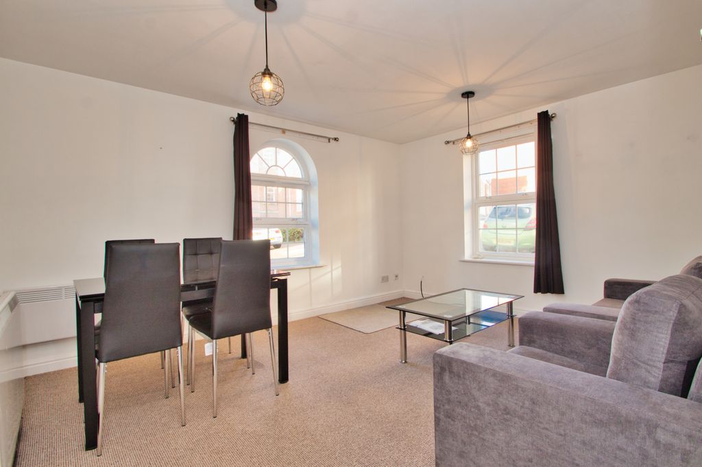 Property photo 3 of 9 Gallery