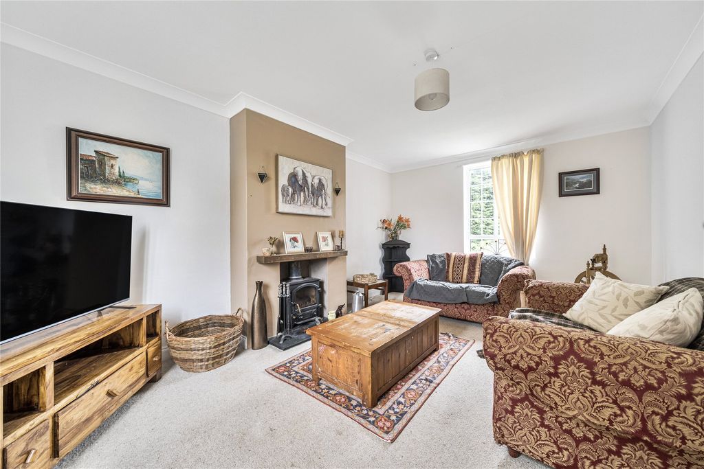 Property photo 2 of 17 2 - Picture No. 52