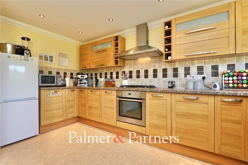 Property photo 1 of 26 Picture No. 05