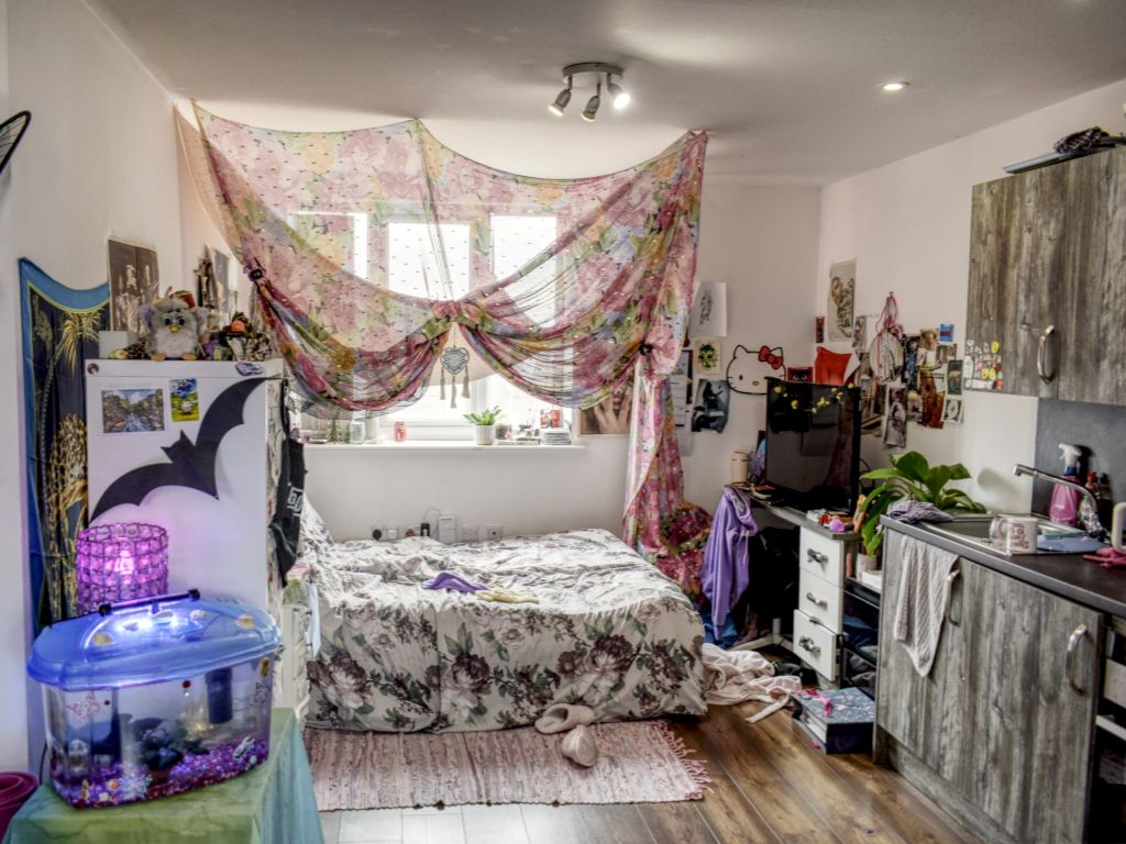 Property photo 3 of 9