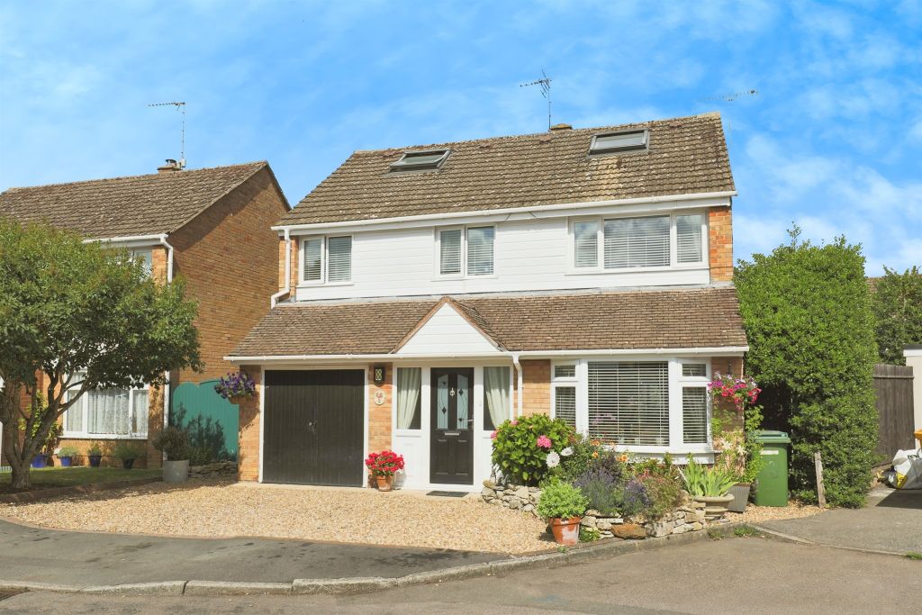 Property photo 1 of 17